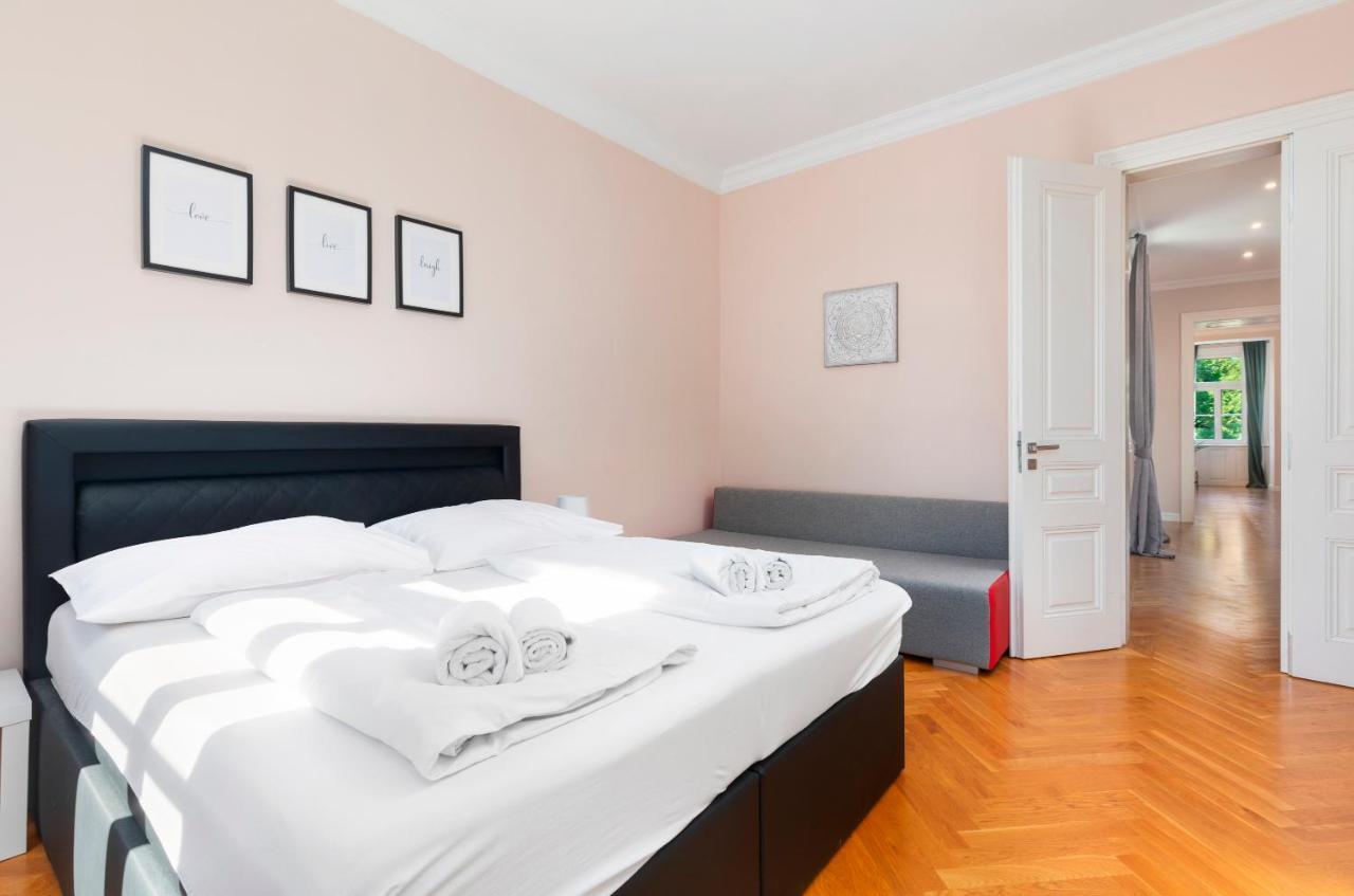 Imperial Apartments Schoenbrunn - Contactless Check-In Wiedeń Zewnętrze zdjęcie